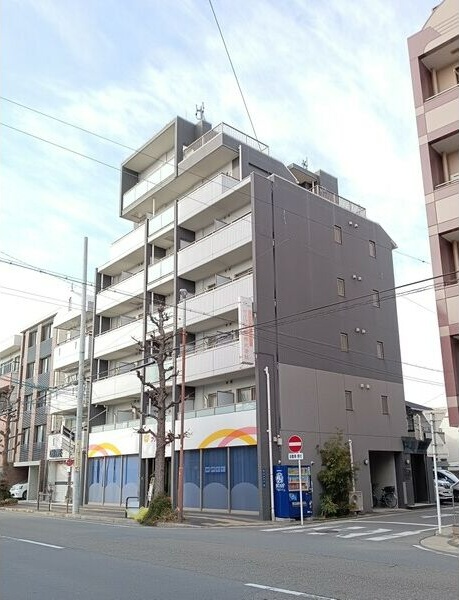 名古屋市千種区神田町のマンションの建物外観
