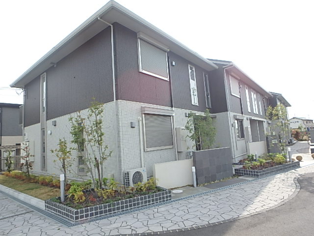 加古郡播磨町本荘のアパートの建物外観