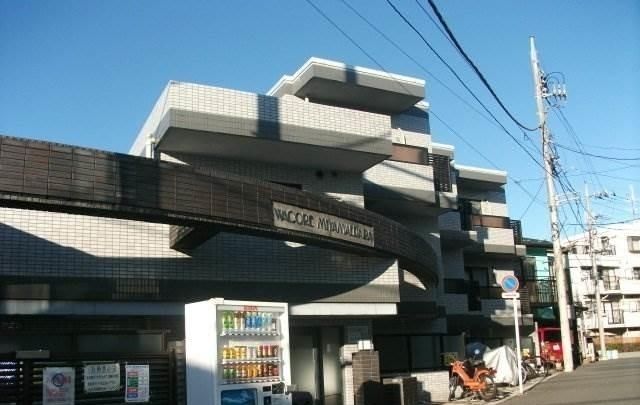川崎市宮前区南平台のマンションの建物外観