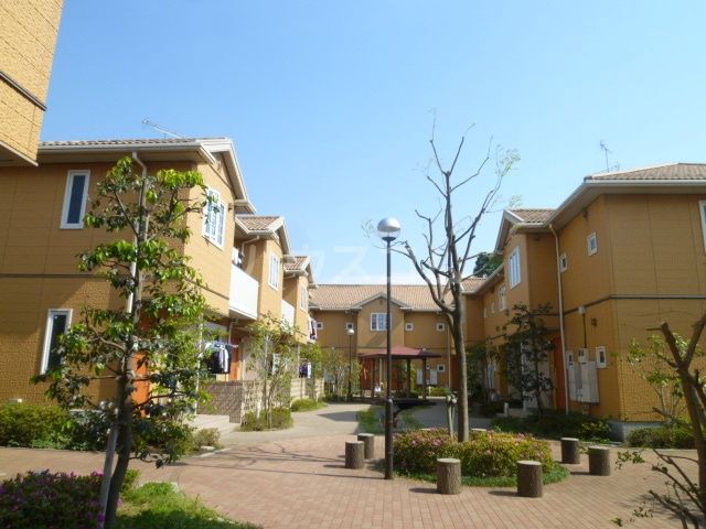 立川市栄町のアパートの建物外観
