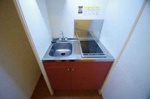 キッチン　２口コンロ設置済