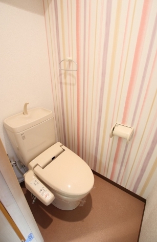 ＪＲ鹿児島本線 小倉駅 徒歩10分 14階建 築20年のトイレ写真