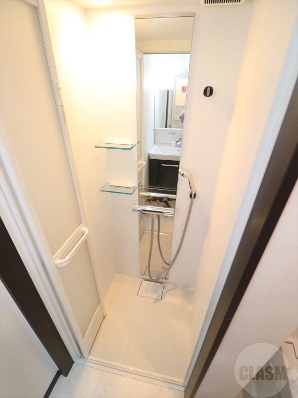 バス・シャワールーム　シャワーブース