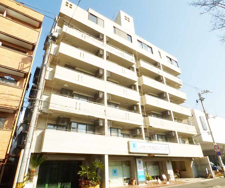 京都市左京区一乗寺地蔵本町のマンションの建物外観