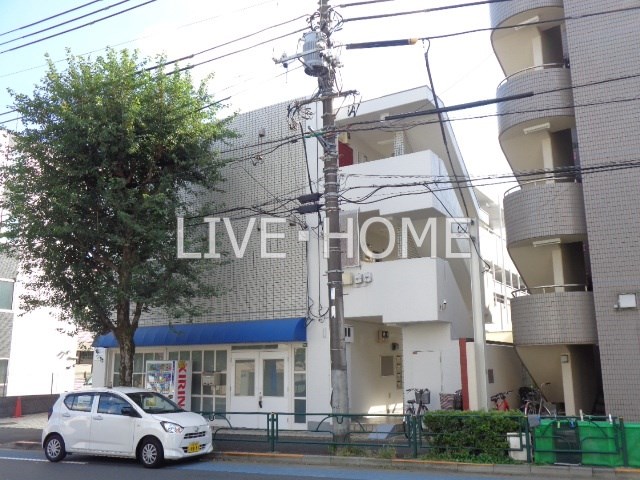 杉並区本天沼のマンションの建物外観