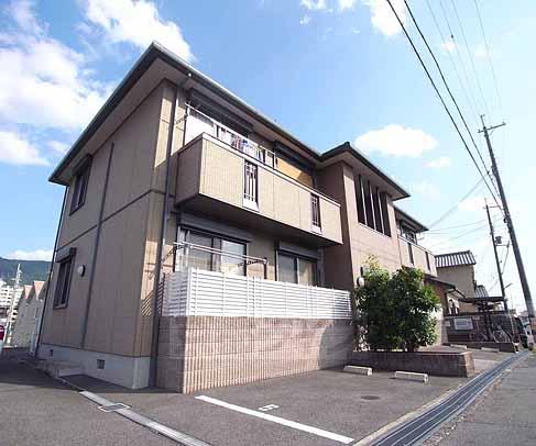 ソフィア山科の建物外観