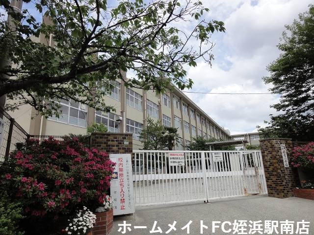 【福岡市西区福重のマンションの小学校】