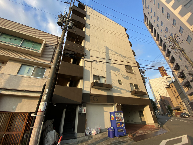 クレアトーレ姫路駅前の建物外観