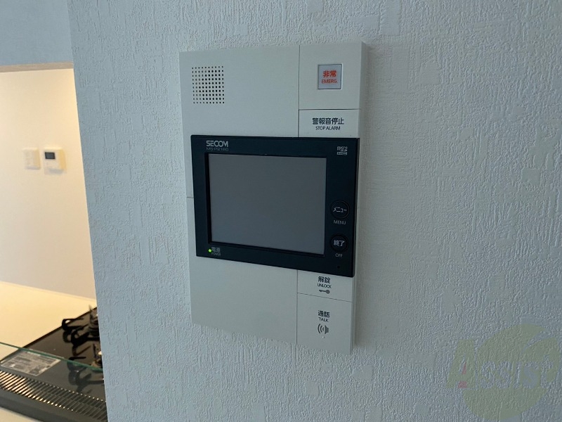 セキュリティ　ＴＶモニター付インターホンです。来客者の顔が見えるので安心！