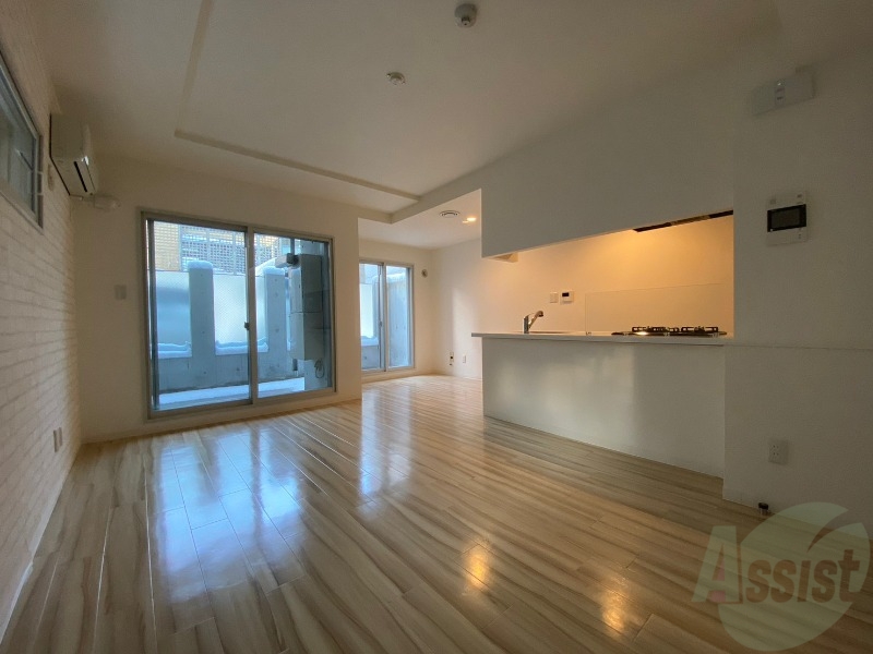 居室・リビング　広くてキレイなお部屋が広がっていて、充実した生活が送れそう。