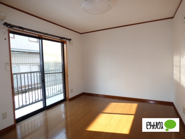 居室・リビング　他のお部屋のお写真です