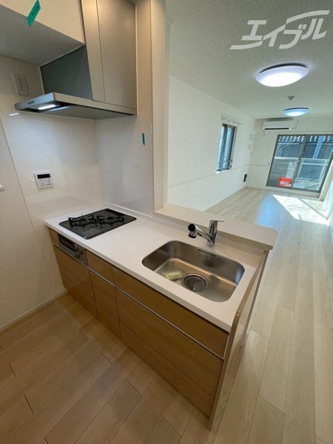 キッチン　広いキッチンスペースです