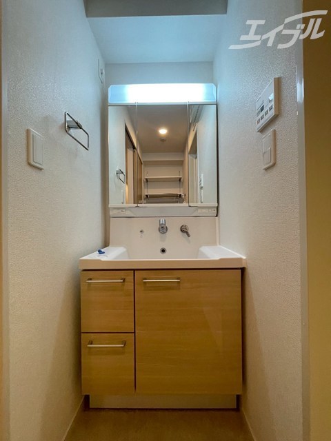 洗面設備　独立洗面台付き