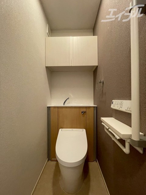 トイレ　清潔感のあるトイレです