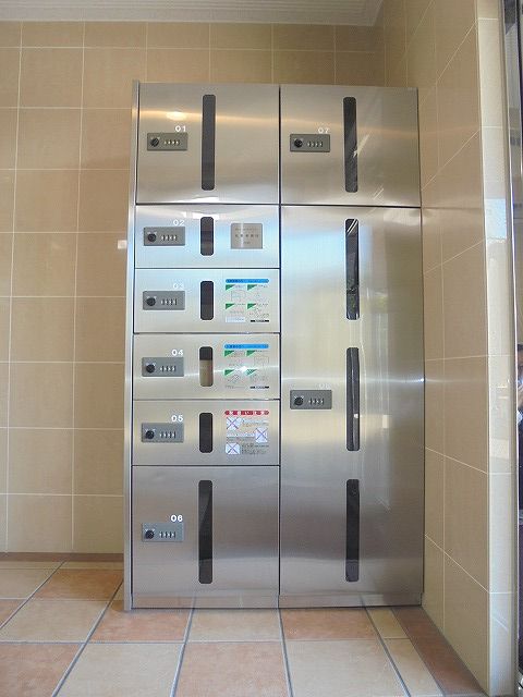 ロビー　建物の内部です