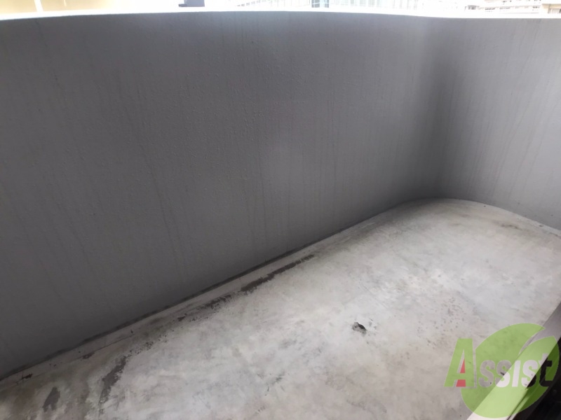 バルコニー　バルコニーがあるので洗濯物は外に干せそうですね。