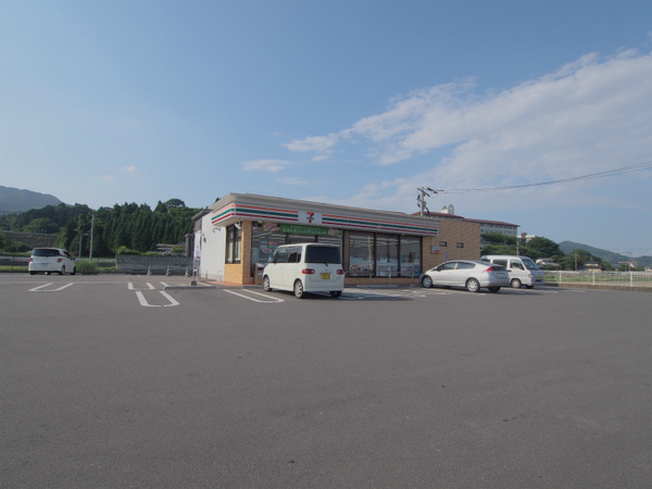 コンビニ　セブンイレブン肥前大町店（コンビニ）まで495m