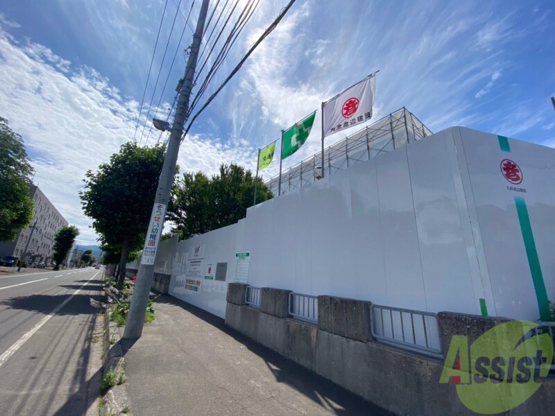 小学校　札幌市立新陽小学校（小学校）まで266m