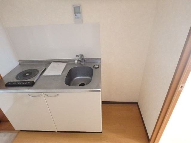 キッチン　キッチン横に冷蔵庫置けます