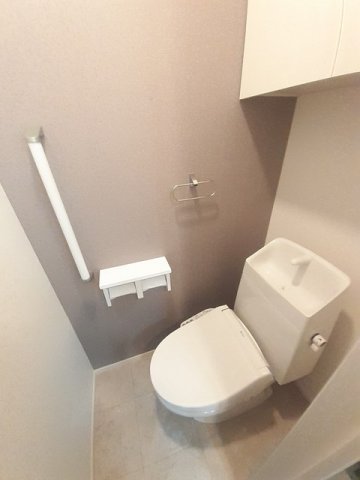トイレ　シンプルで使いやすいトイレです