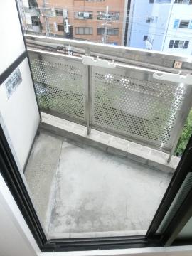 　バルコニー　ベランダ