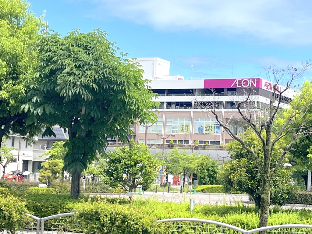 スーパー　イオン ナゴヤドーム前店（スーパー）まで925m