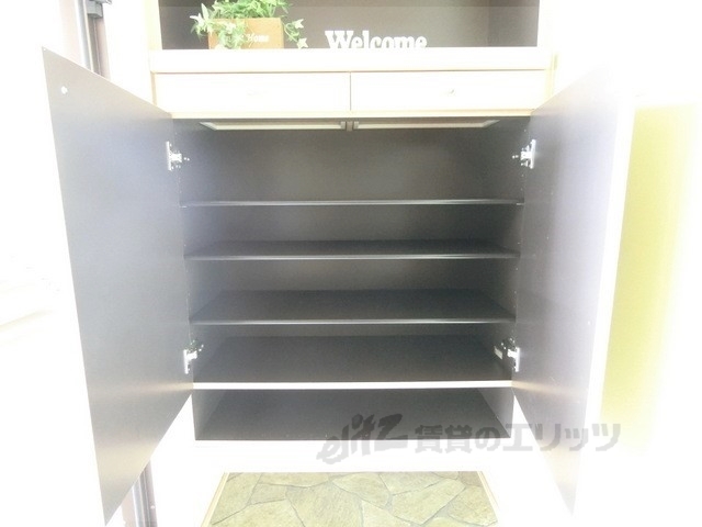 収納　下駄箱