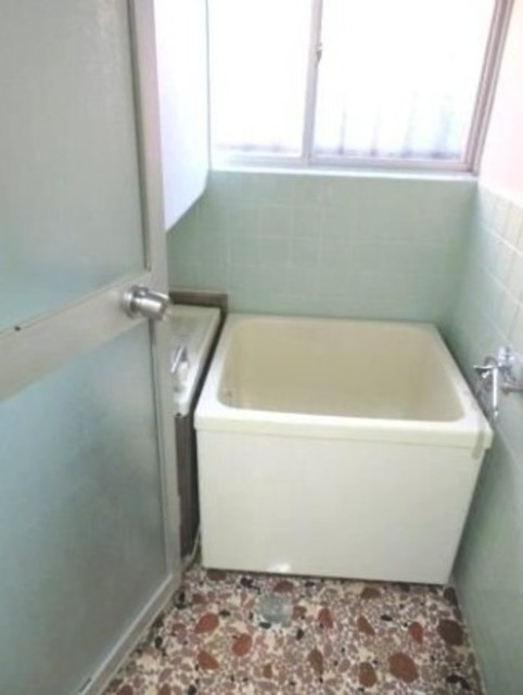 バス・シャワールーム　他部屋参考。