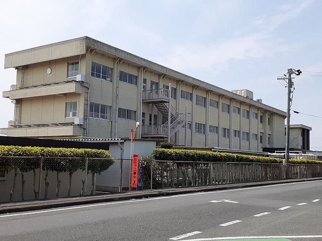 小学校　浜松市立北浜南小学校（小学校）まで500m