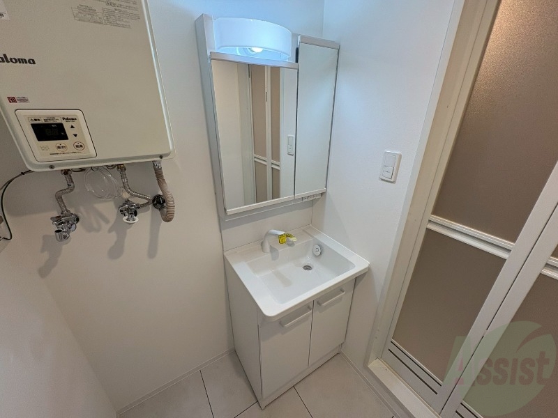 洗面設備　シャンプードレッサーで身支度もラクラクです！
