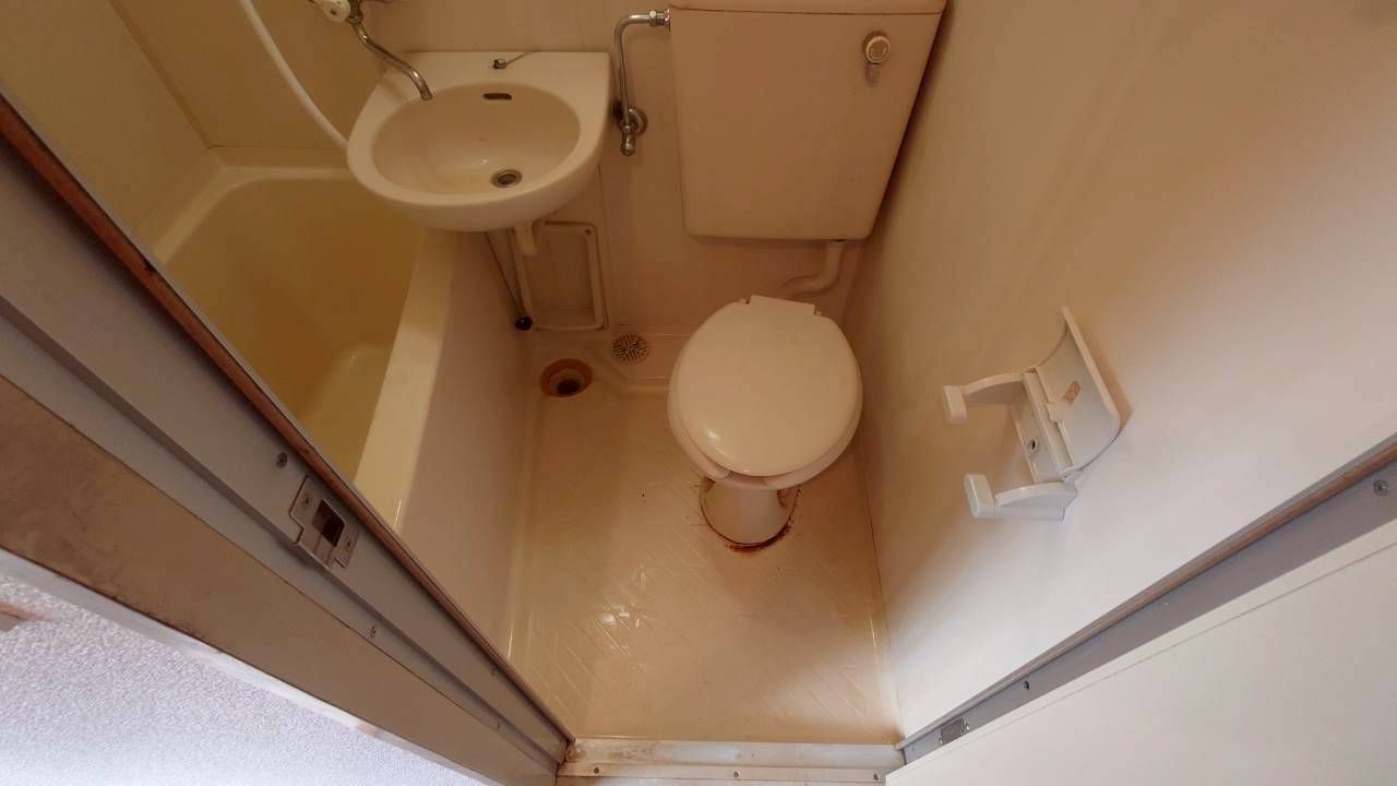 トイレ　同建物別部屋 現況優先
