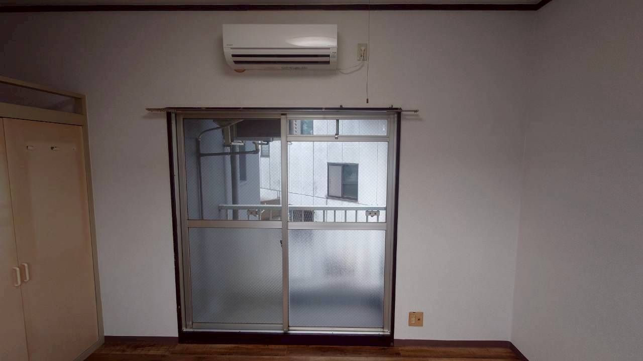 居室・リビング　同建物別部屋 現況優先