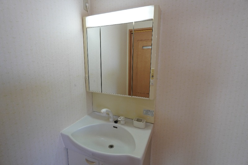 洗面設備　洗髪洗面化粧台