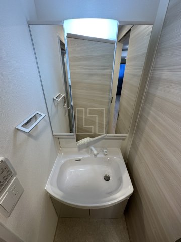 洗面設備　サザンクレストなんば南　独立洗面台