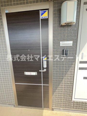 エントランス　別部屋写真使用