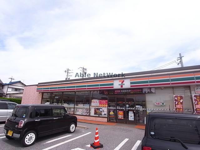 コンビニ　セブンイレブン大垣中川町4丁目店（コンビニ）まで711m
