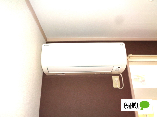 バス・シャワールーム　窓のある浴室