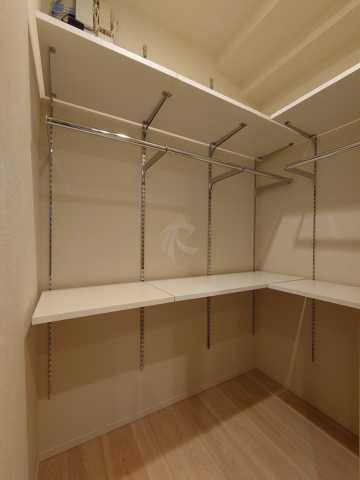 収納　ルフォンプログレ四谷