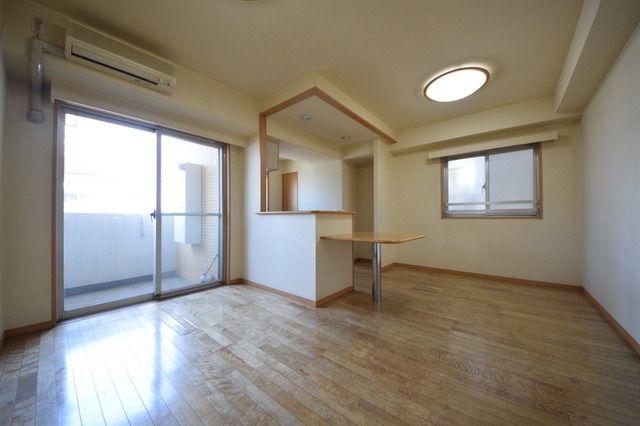 居室・リビング　リビング