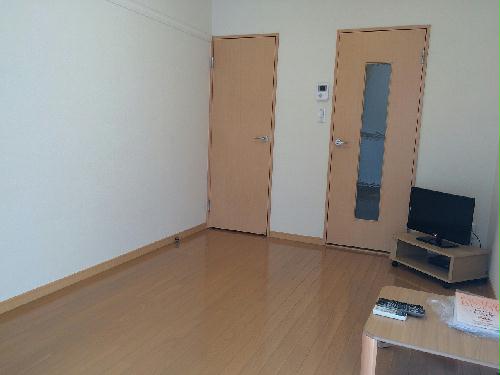 居室・リビング　お部屋によって家電のメーカー等が異なります