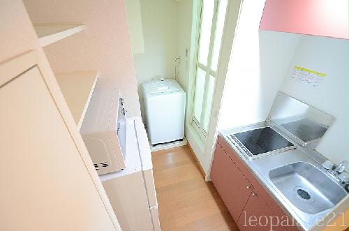 キッチン　※同タイプのお部屋の写真です