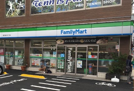 コンビニ　ファミリーマート 墨田亀沢四丁目店（コンビニ）まで496m