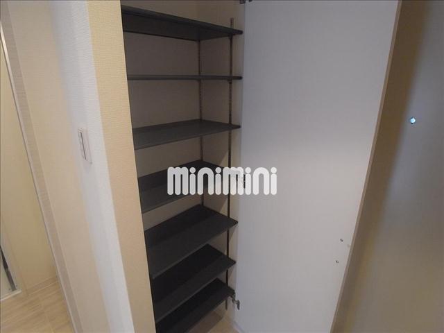 収納　シューズボックス