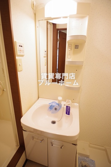 洗面設備　独立洗面台です！