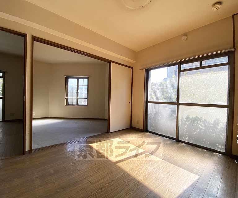 居室・リビング　ＪＲ嵯峨嵐山駅徒歩５分