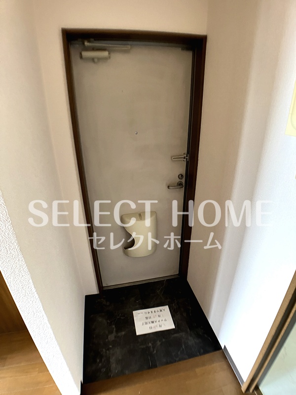 玄関　きれいな玄関です 同型タイプです