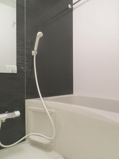 バス・シャワールーム　同マンション別部屋