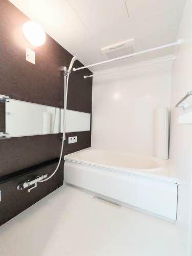 バス・シャワールーム　バスルーム