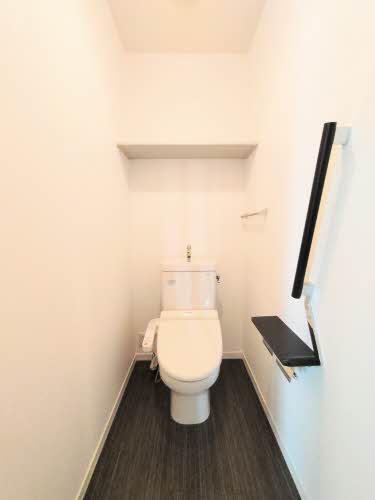 トイレ　温水洗浄便座