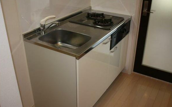 キッチン　2口コンロのシステムキッチン